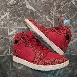 (SOLD) Jordan 1 Retro High Red Elephant Print